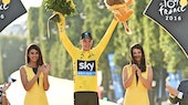 Chris Froome, yellow jersey, podium, Champs-Elysees, Tour de France, 2016, stage 21, pic - Sirotti