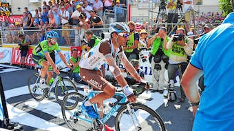 Jean-Christophe Peraud, injured, Tour de France, stage 13, 2015, pic - Sirotti